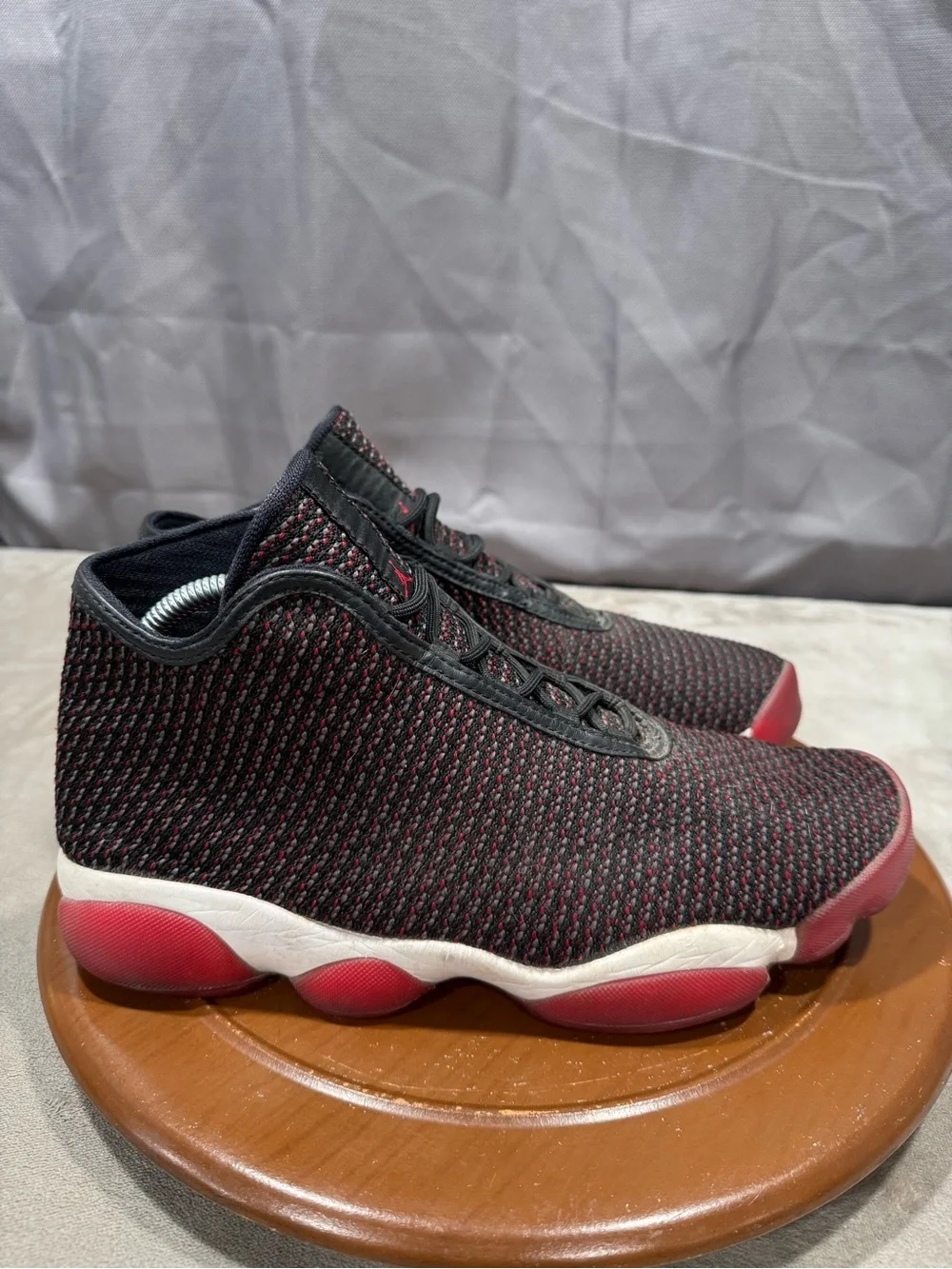 Jordan Horizon Sneakers